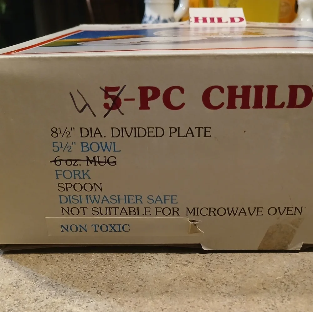 Farm Style Child's Dinnerware Set 4 Piece
